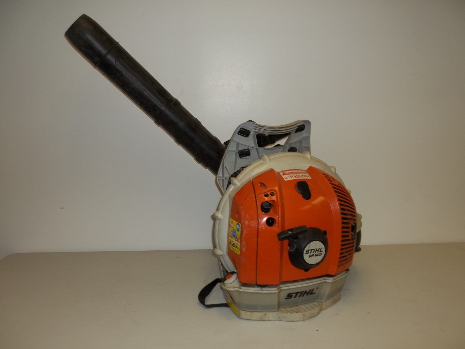 The Advantages of Using Leaf Blowers and Leaf Vacuums for Your Fall Yard Maintenance
